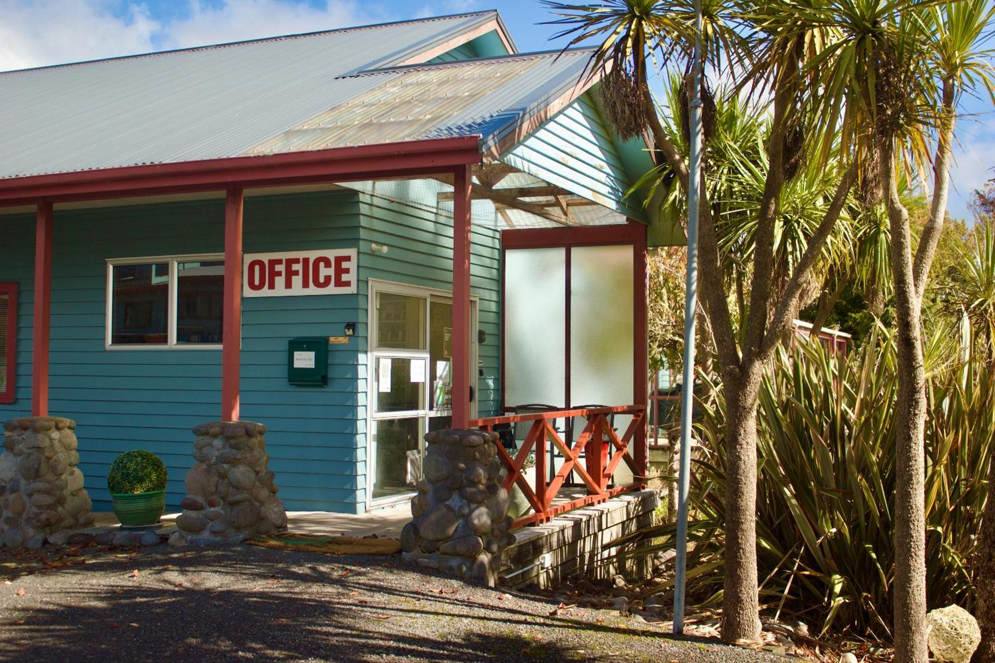 Adventure Lodge And Motels And Tongariro Crossing Track Transport National Park Dış mekan fotoğraf