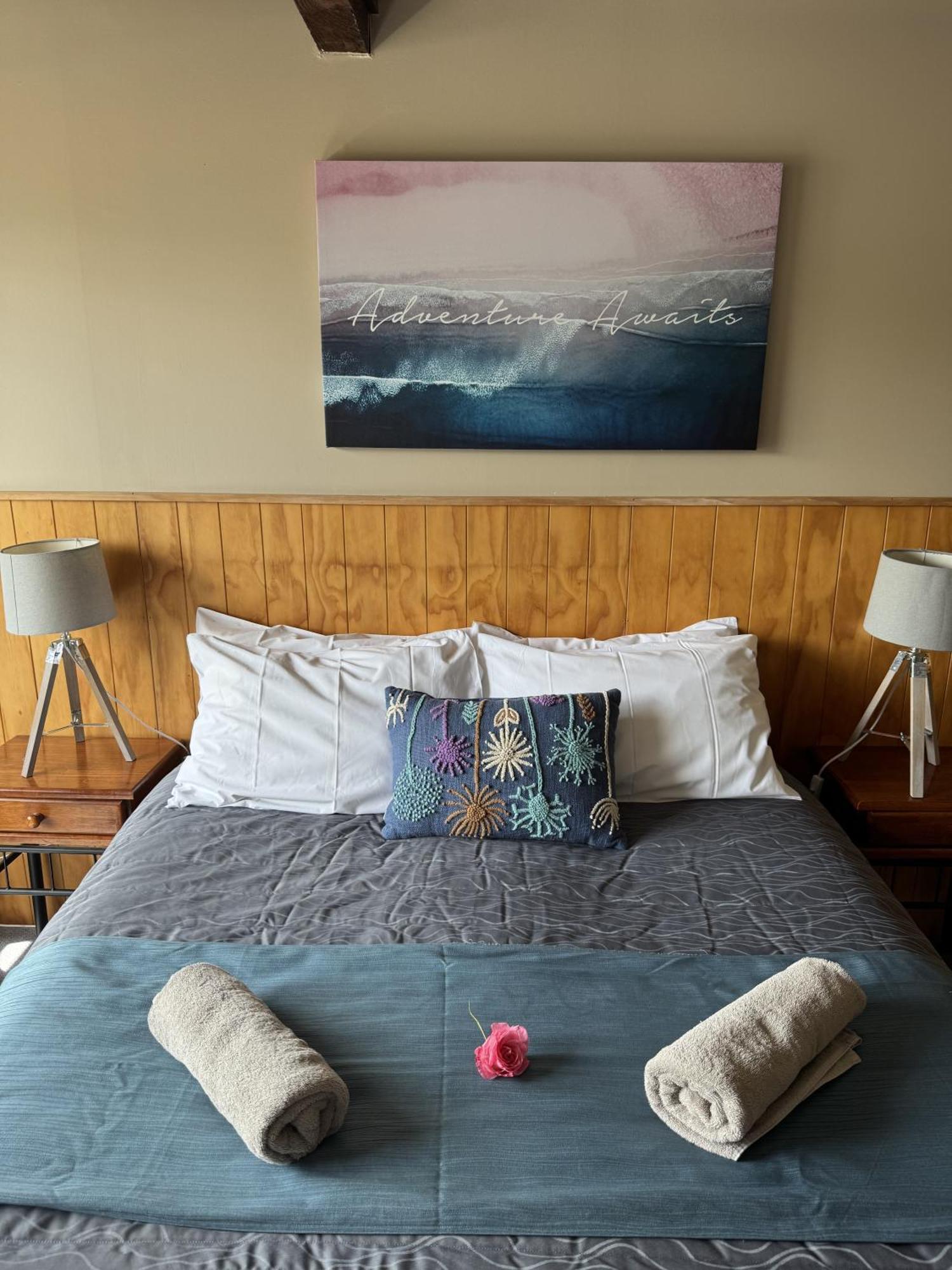 Adventure Lodge And Motels And Tongariro Crossing Track Transport National Park Dış mekan fotoğraf