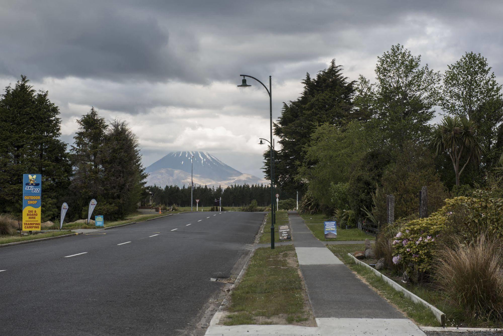 Adventure Lodge And Motels And Tongariro Crossing Track Transport National Park Dış mekan fotoğraf
