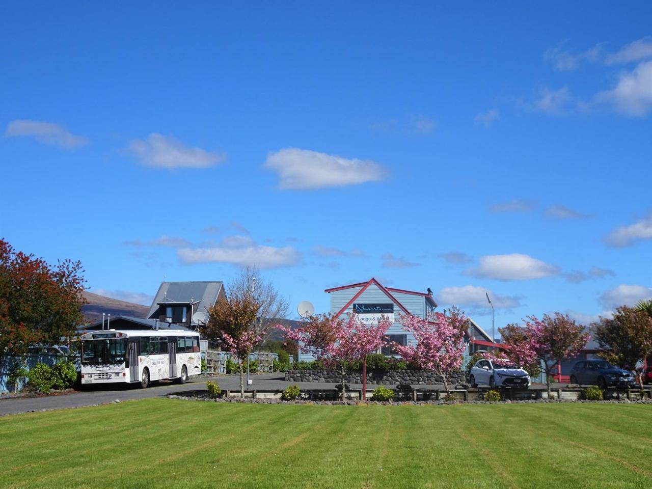 Adventure Lodge And Motels And Tongariro Crossing Track Transport National Park Dış mekan fotoğraf