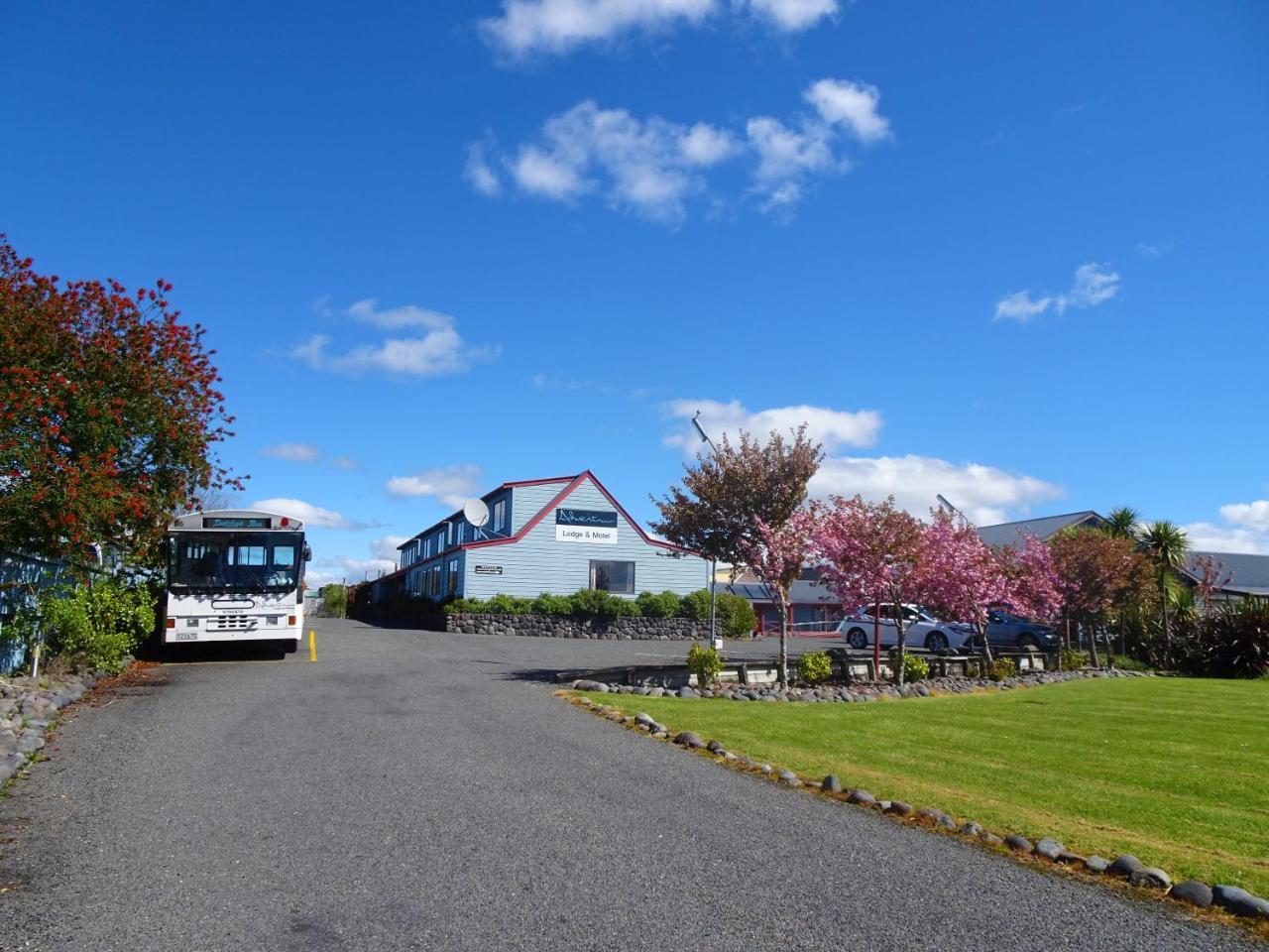 Adventure Lodge And Motels And Tongariro Crossing Track Transport National Park Dış mekan fotoğraf